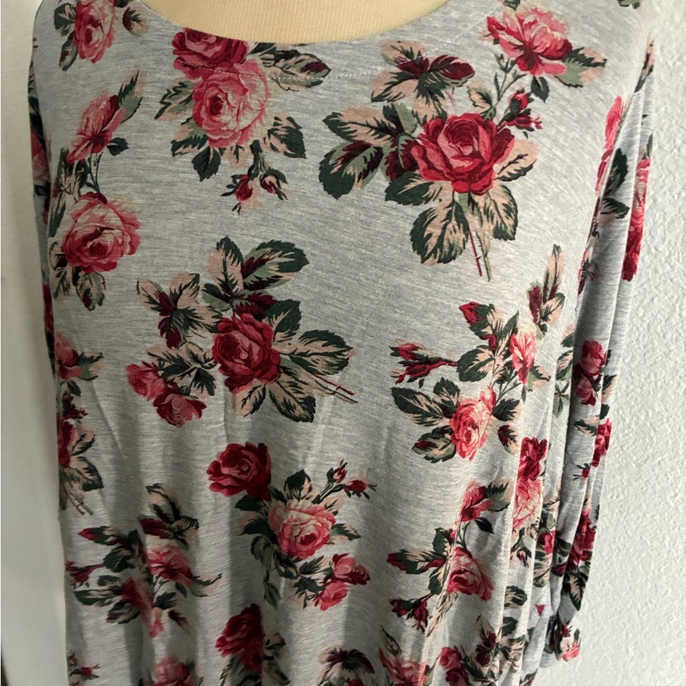 WAS $25 Shabby Chic floral top - Picture 3 of 5